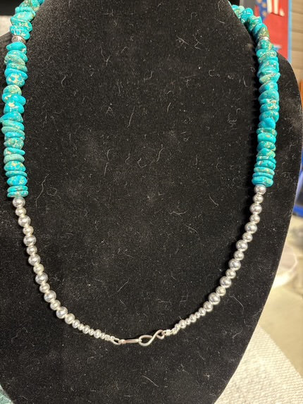 Brilliant Kingman turquoise nugget necklace